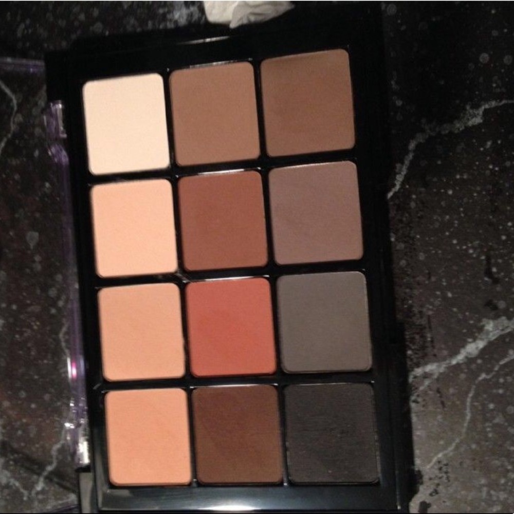 SOLD Viseart Neutral Mattes Palette